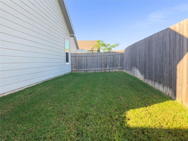 312 Soapstone PASS, Maxwell, TX 78656
