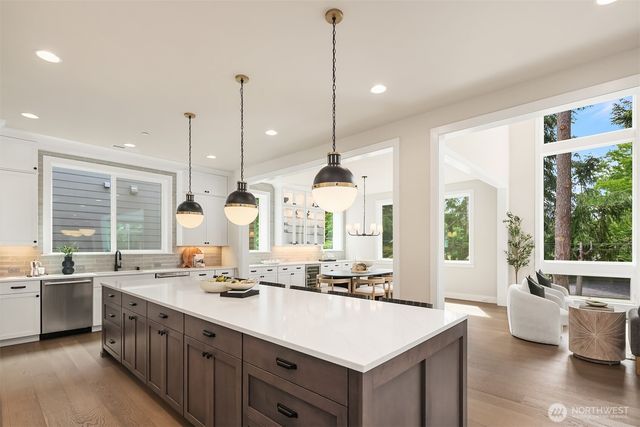 1487 158th Court SE, Bellevue, WA 98008