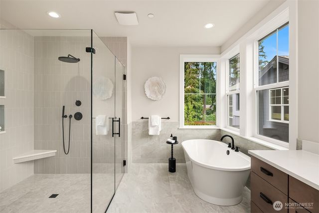 1487 158th Court SE, Bellevue, WA 98008