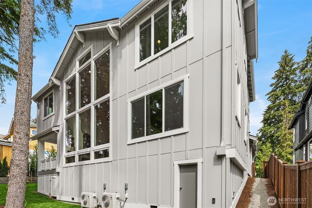 1487 158th Court SE, Bellevue, WA 98008