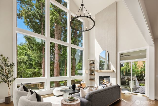 1487 158th Court SE, Bellevue, WA 98008