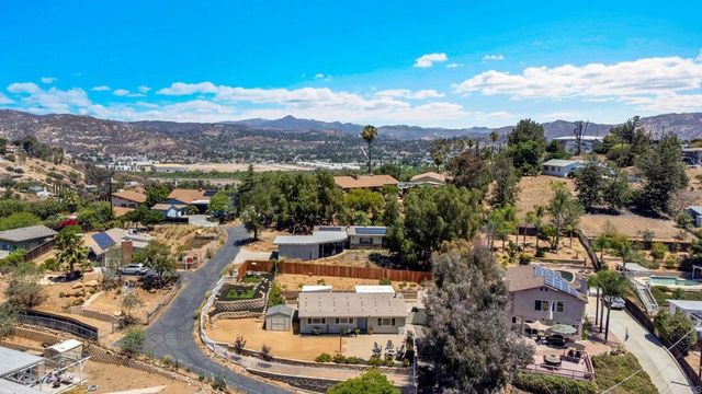 9263 Hightop, Lakeside, CA 92040