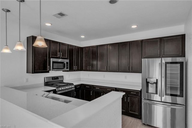 5114 Cora Anne LN, Virginia Beach, VA 23455