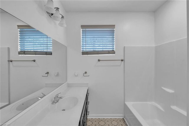 5114 Cora Anne LN, Virginia Beach, VA 23455