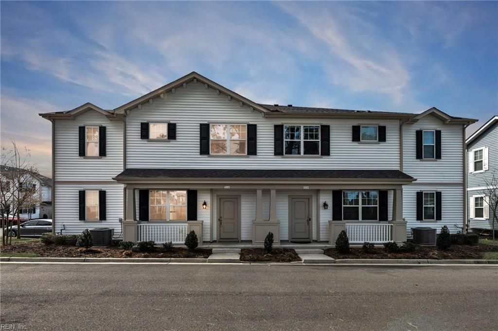 5114 Cora Anne LN, Virginia Beach, VA 23455