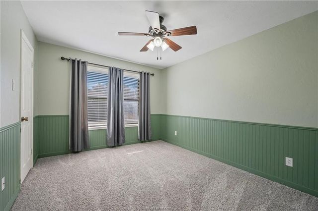 4018 Kenwood Drive, Bryan, TX 77802