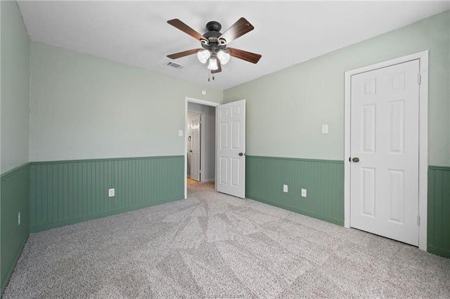 4018 Kenwood Drive, Bryan, TX 77802