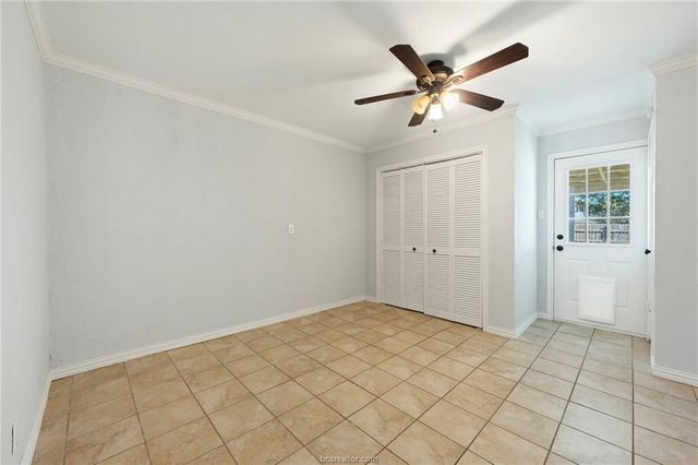 4018 Kenwood Drive, Bryan, TX 77802