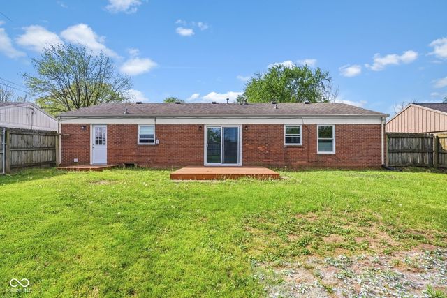 2734 31st Street, Columbus, IN 47203
