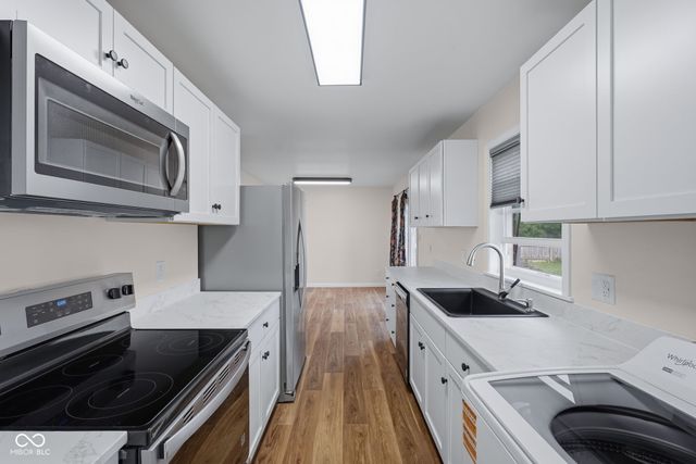 2734 31st Street, Columbus, IN 47203