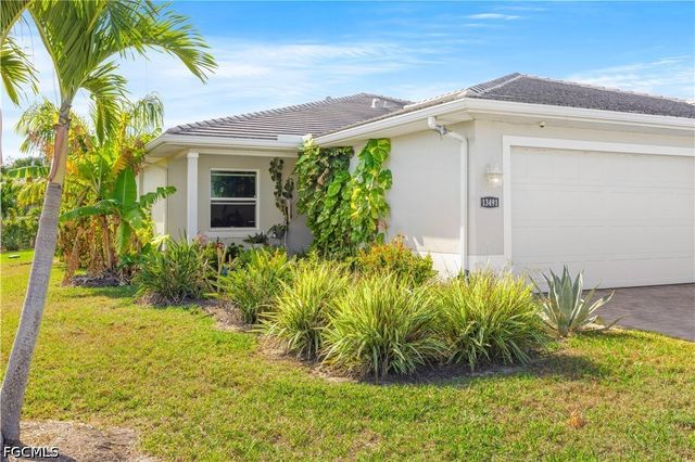 13491 Causeway Palms CV, Fort Myers, FL 33908