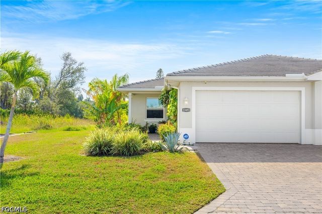 13491 Causeway Palms CV, Fort Myers, FL 33908