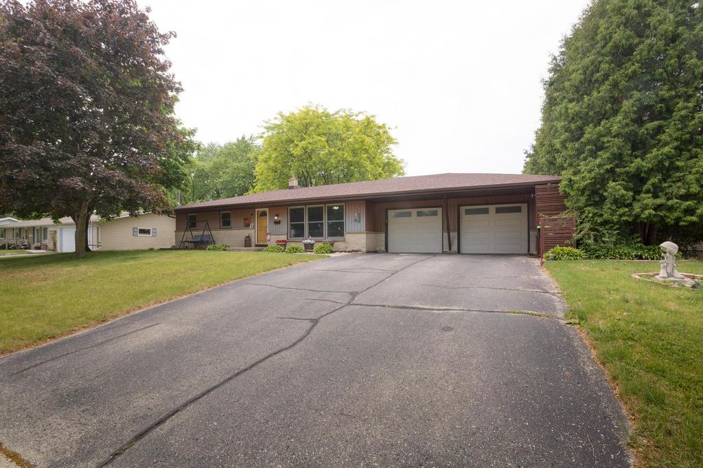 345 Wisconsin STREET, Mayville, WI 53050