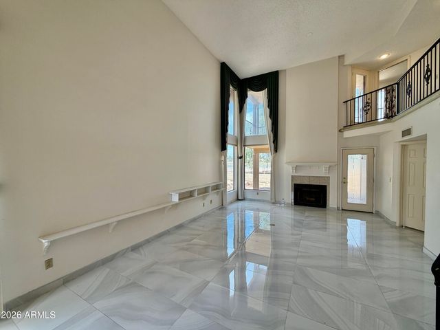 4548 E SHOMI Street, Phoenix, AZ 85044