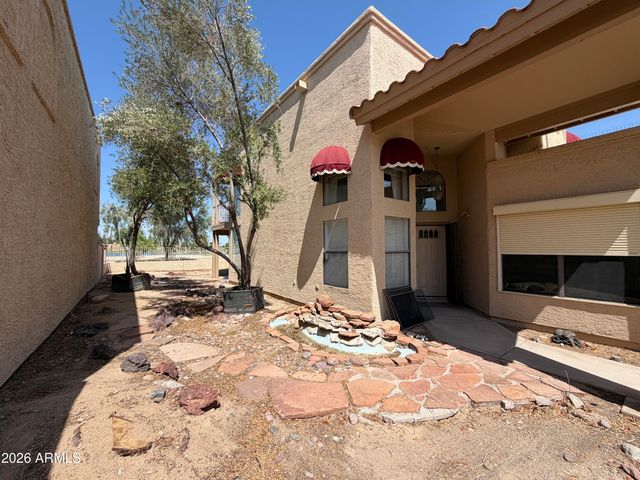 4548 E SHOMI Street, Phoenix, AZ 85044