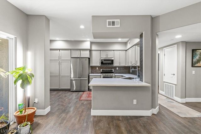 11890 Tevare Lane 2097, Las Vegas, NV 89138