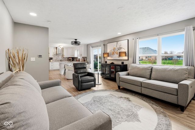 6400 Avalon Boulevard, Avon, IN 46123