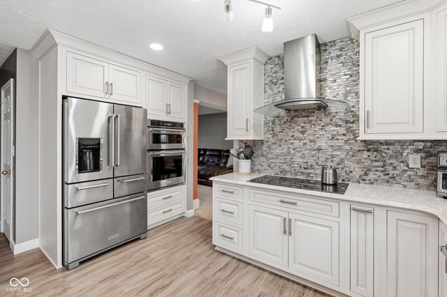 6400 Avalon Boulevard, Avon, IN 46123