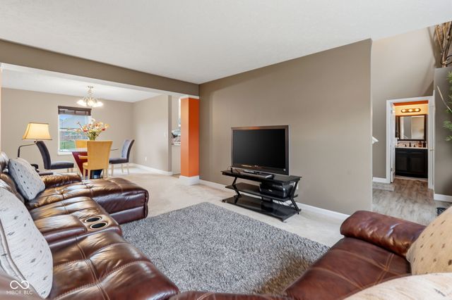 6400 Avalon Boulevard, Avon, IN 46123