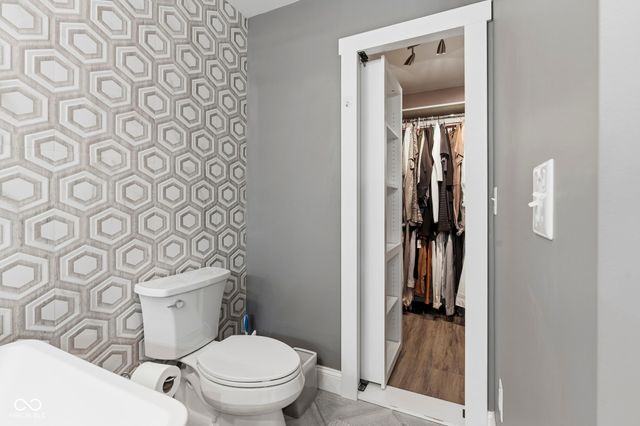 6400 Avalon Boulevard, Avon, IN 46123