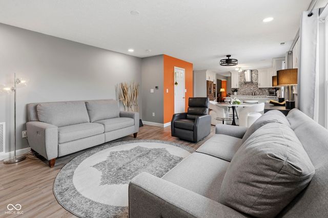 6400 Avalon Boulevard, Avon, IN 46123