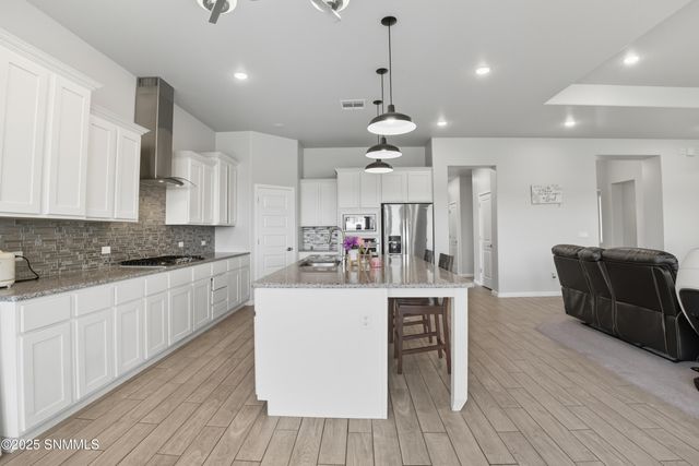 191 Plymouth Rock Road, Las Cruces, NM 88007