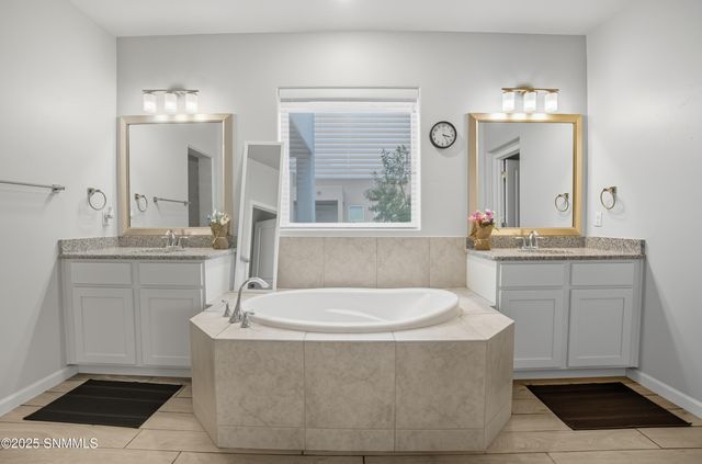 191 Plymouth Rock Road, Las Cruces, NM 88007