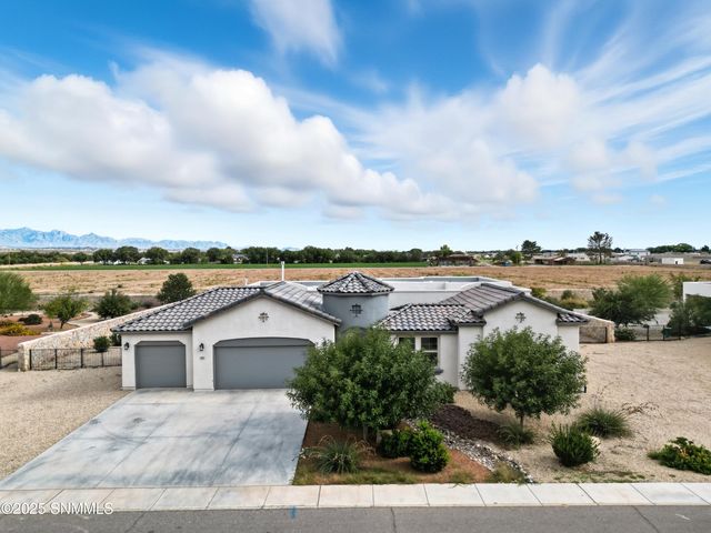 191 Plymouth Rock Road, Las Cruces, NM 88007