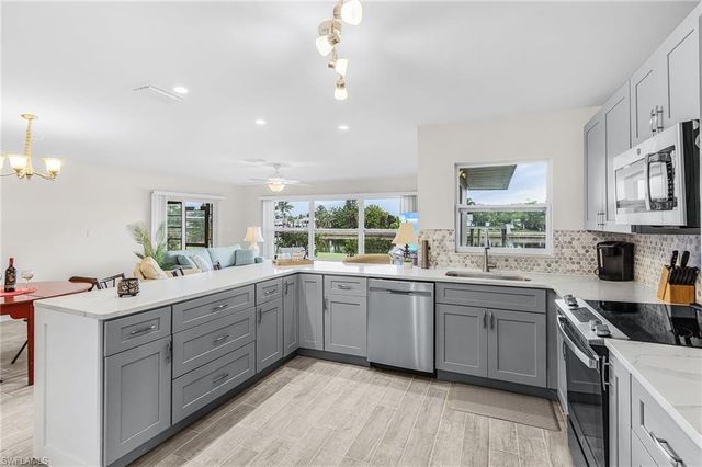 2068 Club House RD, North Fort Myers, FL 33917