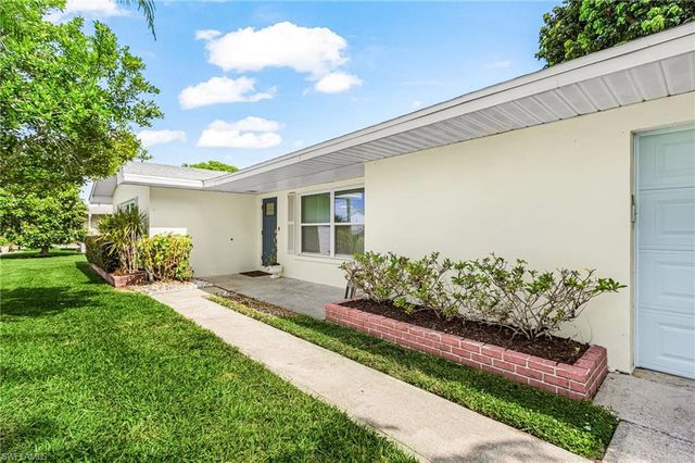 2068 Club House RD, North Fort Myers, FL 33917