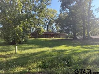 13593 CR 472, Lindale, TX 75771