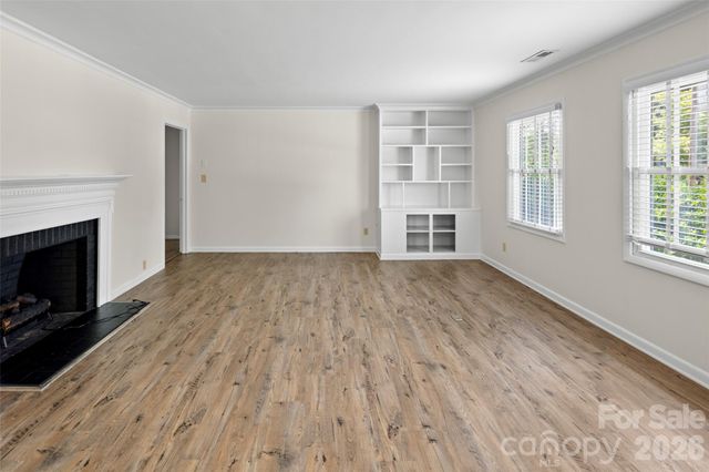 1212 Oakland Street, Hendersonville, NC 28792