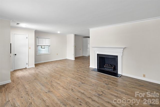 1212 Oakland Street, Hendersonville, NC 28792