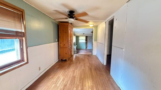 327 20th Ave SW, Rochester, MN 55902