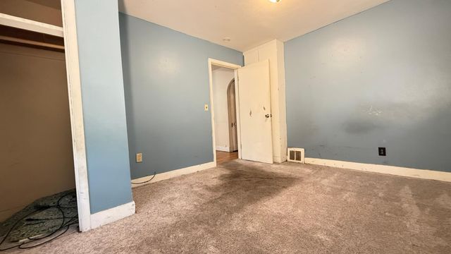 327 20th Ave SW, Rochester, MN 55902