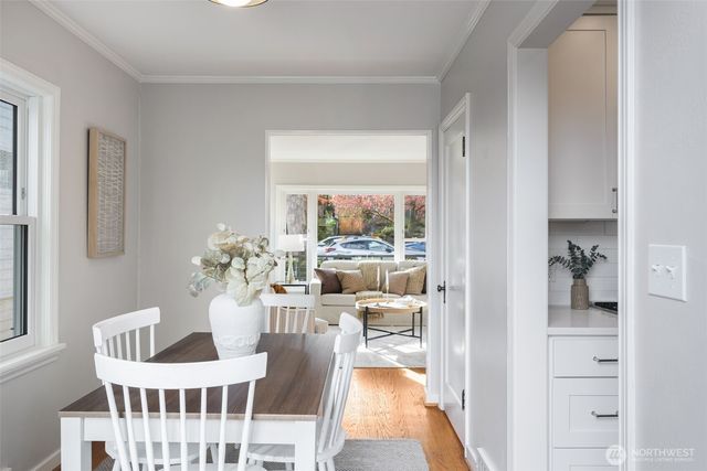 5232 38th Avenue NE, Seattle, WA 98105