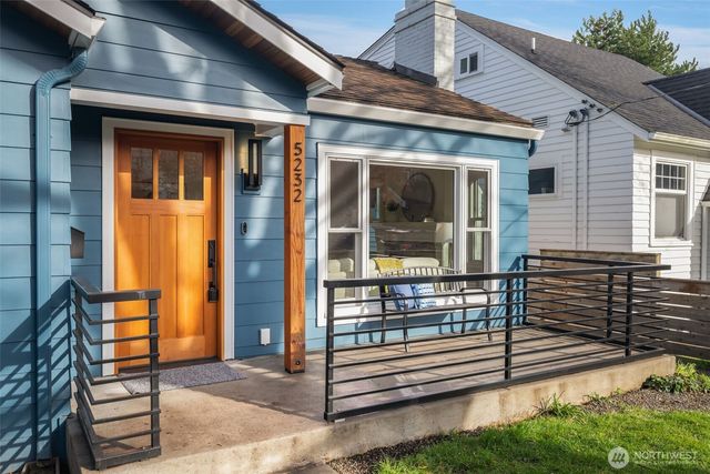 5232 38th Avenue NE, Seattle, WA 98105