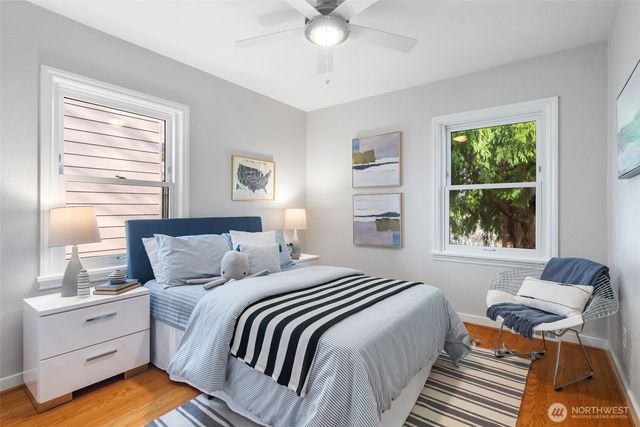 5232 38th Avenue NE, Seattle, WA 98105