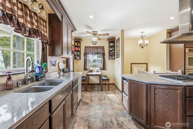 8300 SE Riverview Lane, Vancouver, WA 98664