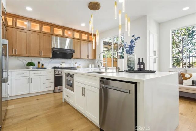 133 Weathervane, Irvine, CA 92603