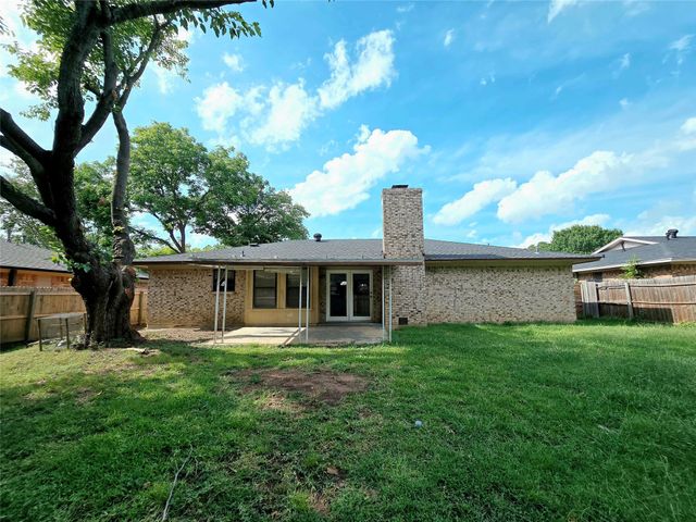 2006 Avalon Lane, Arlington, TX 76014