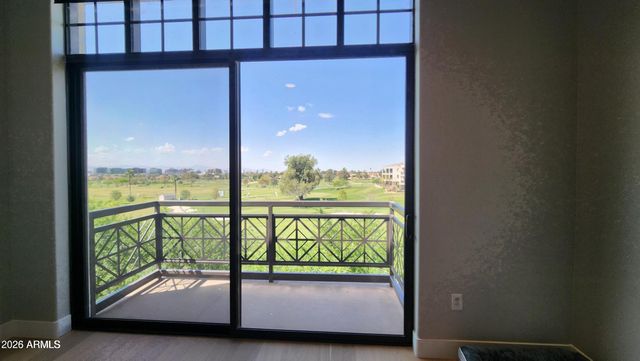 8 BILTMORE Estate 325, Phoenix, AZ 85016