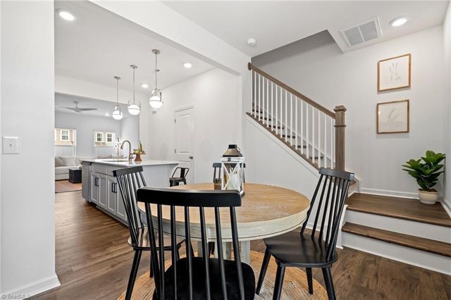1760 Granby Heights Drive, Winston-salem, NC 27103
