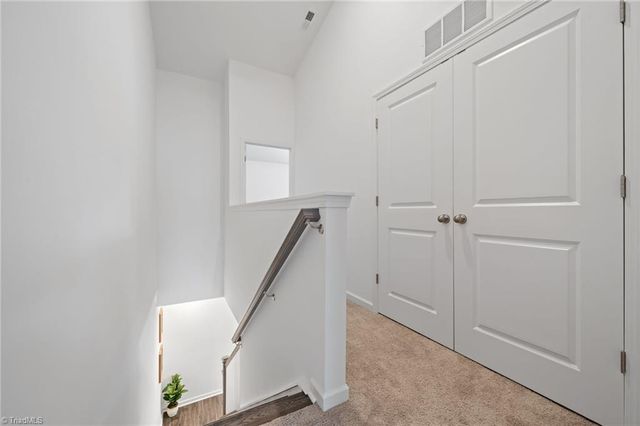1760 Granby Heights Drive, Winston-salem, NC 27103