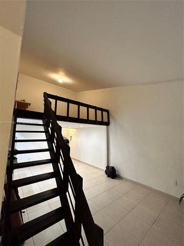 9421 Fontainebleau Boulevard 20235, Miami, FL 33172