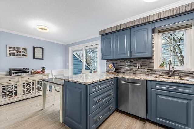 616 Princeton Blvd 25, Lowell, MA 01851