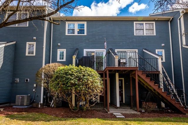 616 Princeton Blvd 25, Lowell, MA 01851