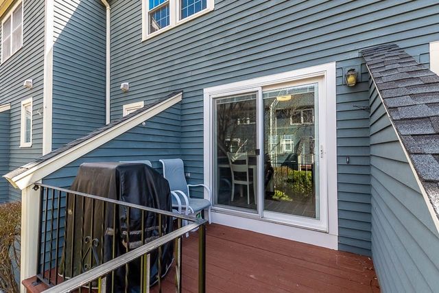 616 Princeton Blvd 25, Lowell, MA 01851