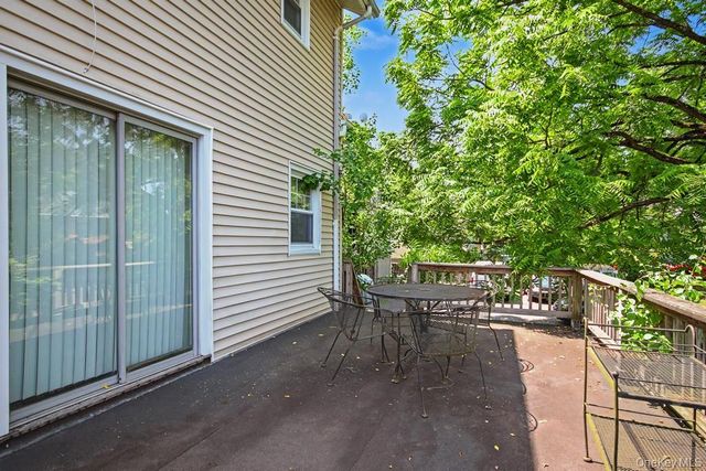 280 W Post Road, White Plains, NY 10606