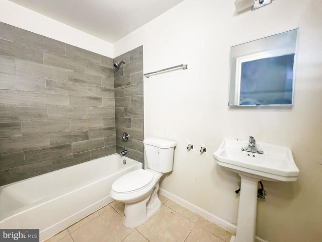 6013 EADS ST NE, Washington, DC 20019
